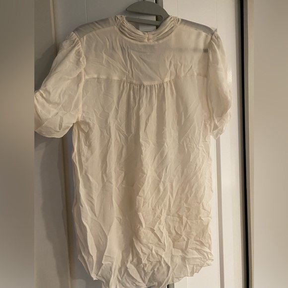 Aritzia silk blouse. BNWT - Picture 2 of 3